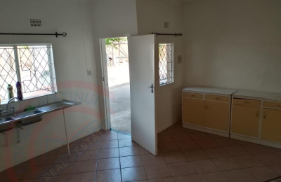 4 Bedroom House For Sale - 801