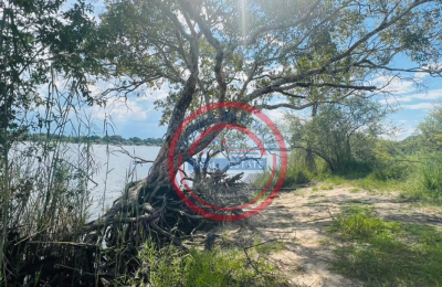 5 Acres Zambezi Water front
