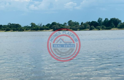 5 Acres Zambezi Water front