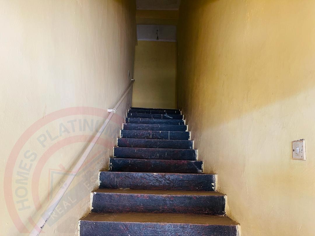 REDUCED TO SELL: Commercial Property in Livingstone