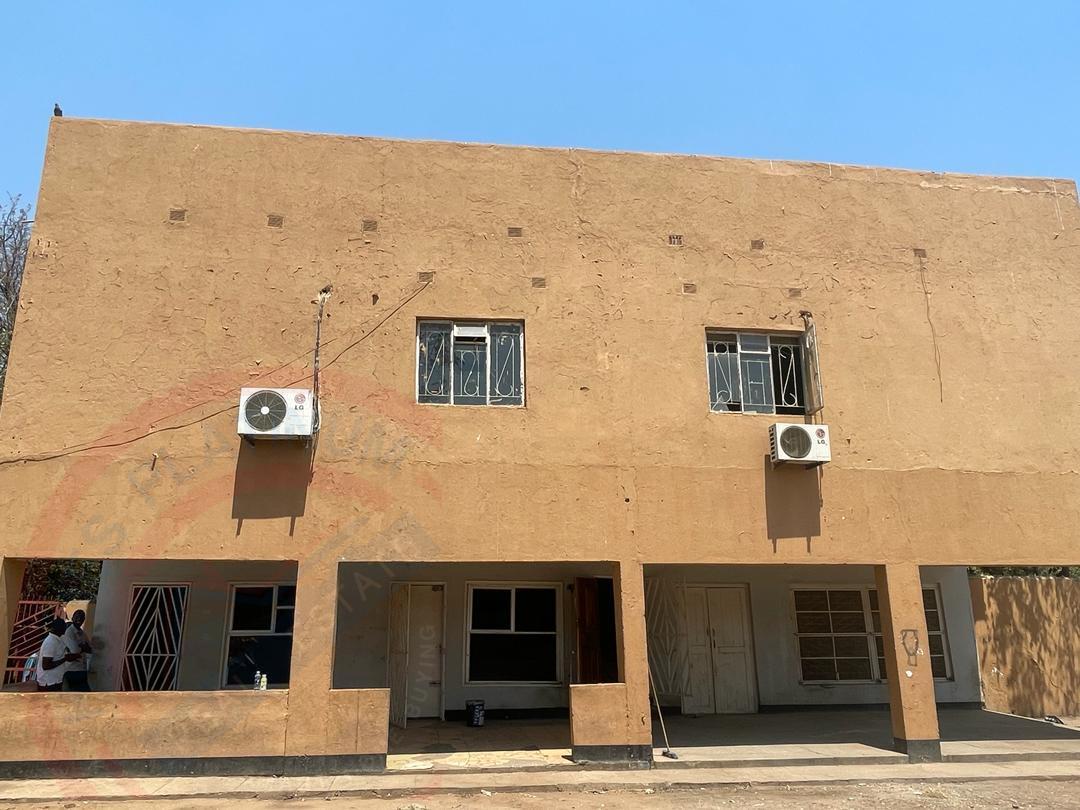 REDUCED TO SELL: Commercial Property in Livingstone
