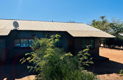 Semi-detached 2 bedroom house for sale