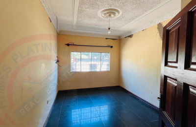 4 Bedroom House For Sale in Elaine Brittel, Livingstone