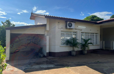 4 Bed House with En-suite for Rent in Livingstone