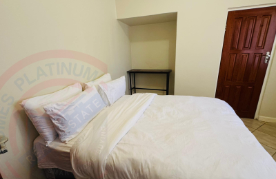 Fully Furnished 3 bedroom for Rent in livingstone