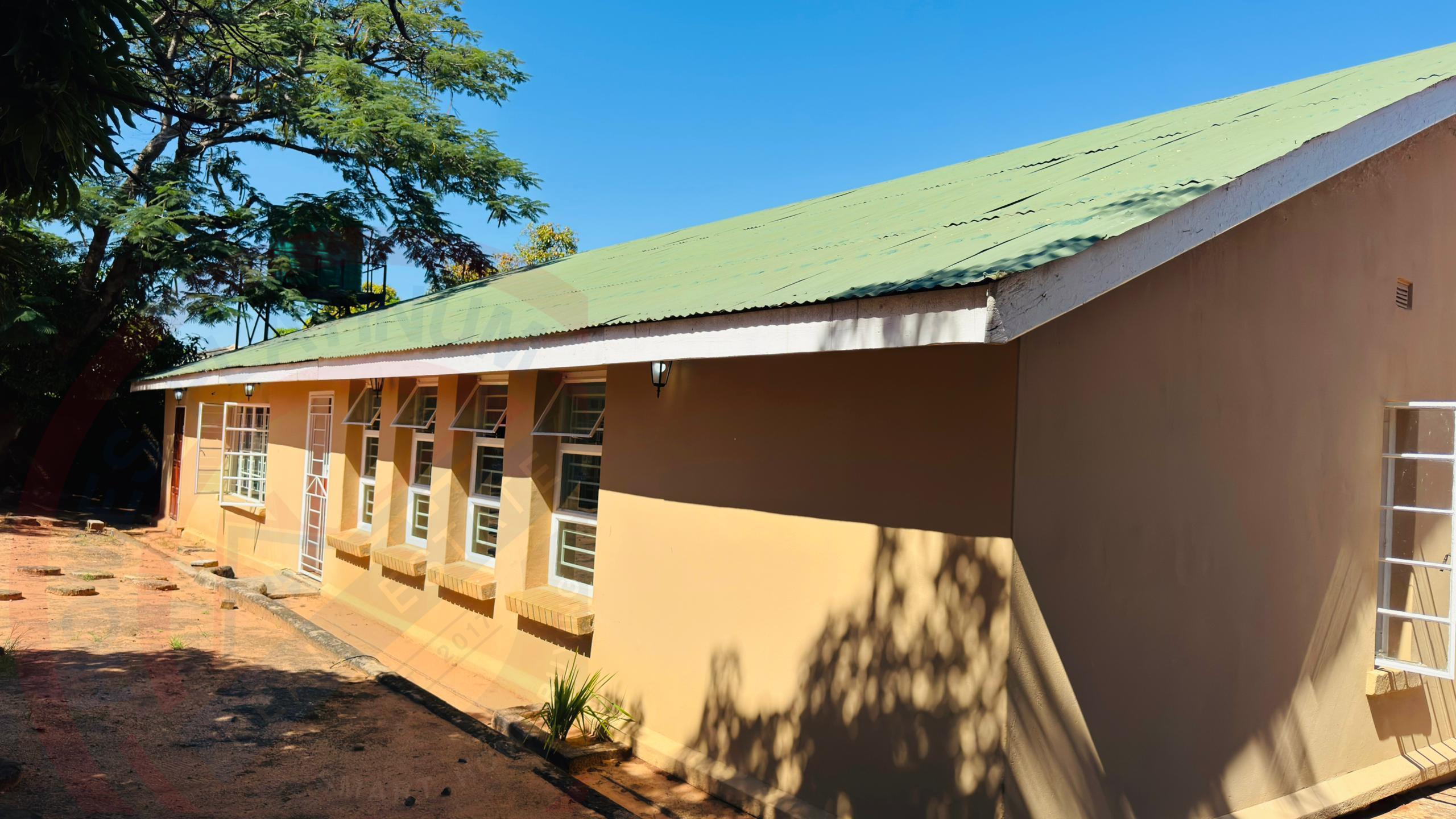 Fully Furnished 3 bedroom for Rent in livingstone