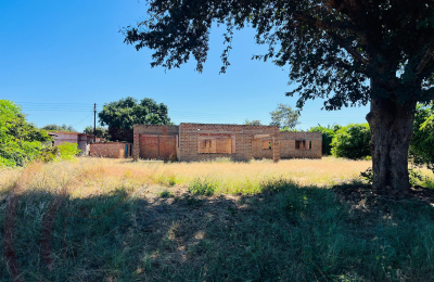 Incomplete 3 bedroom for sale in Livingstone