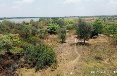 5.8 Ha Zambezi Riverfront For Sale