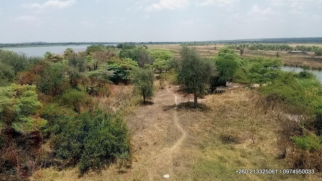 5.8 Ha Zambezi Riverfront For Sale