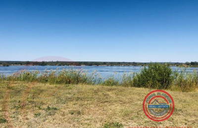 Zambezi Riverfront land