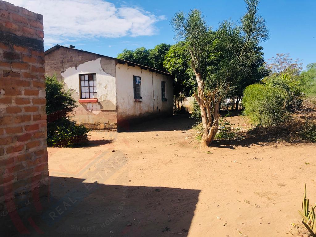 16 Acre Small Holding for sale in Livingstone