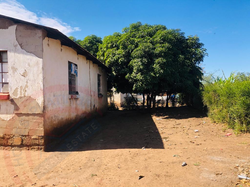 16 Acre Small Holding for sale in Livingstone