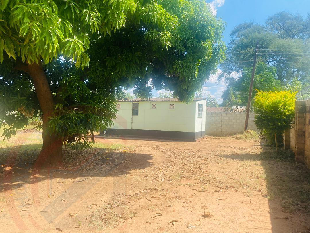 2 Bedroom House for sale in Livingstone