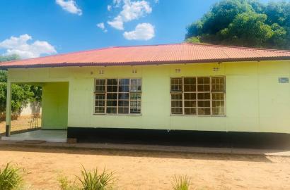 2 Bedroom House for sale in Livingstone