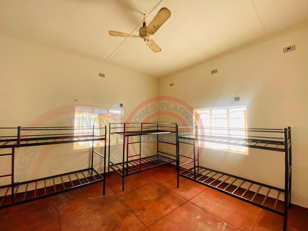 4 bedroom House for sale in Livingstone