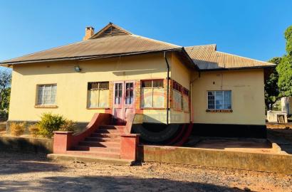 4 bedroom House for sale in Livingstone