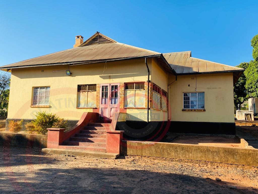 4 bedroom House for sale in Livingstone