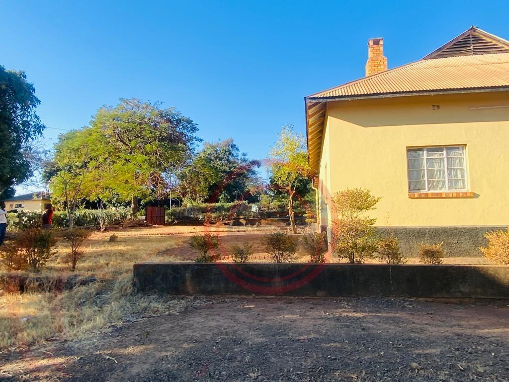 4 bedroom House for sale in Livingstone