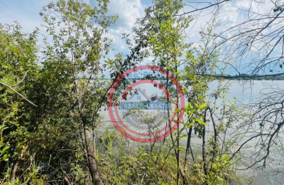 5 Acres Zambezi Water front