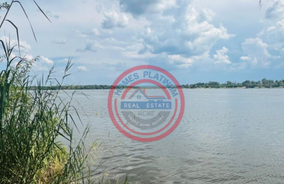 5 Acres Zambezi Water front
