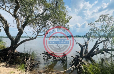 5 Acres Zambezi Water front