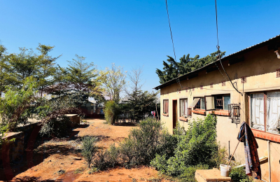 Semi-detached 2 bedroom house for sale