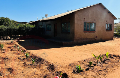 Semi-detached 2 bedroom house for sale