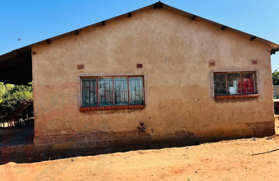 Semi-detached 2 bedroom house for sale