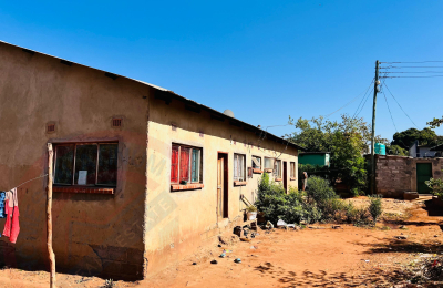 Semi-detached 2 bedroom house for sale