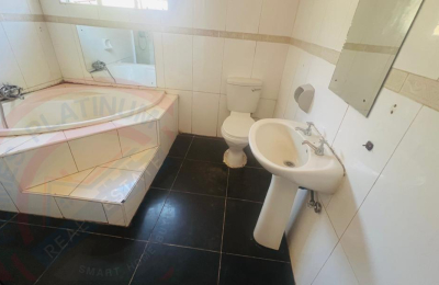 4 Bedroom House For Sale in Elaine Brittel, Livingstone