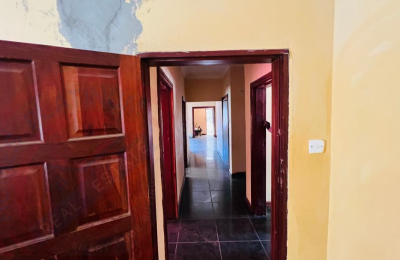 4 Bedroom House For Sale in Elaine Brittel, Livingstone