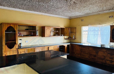 Spacious 3-bedroom house for sale in Livingstone