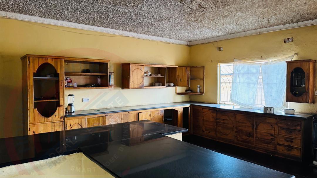 Spacious 3-bedroom house for sale in Livingstone