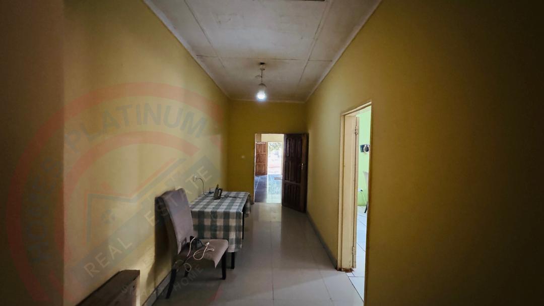 Spacious 3-bedroom house for sale in Livingstone