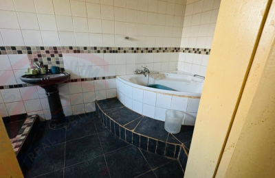 Spacious 3-bedroom house for sale in Livingstone