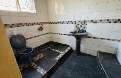 Spacious 3-bedroom house for sale in Livingstone