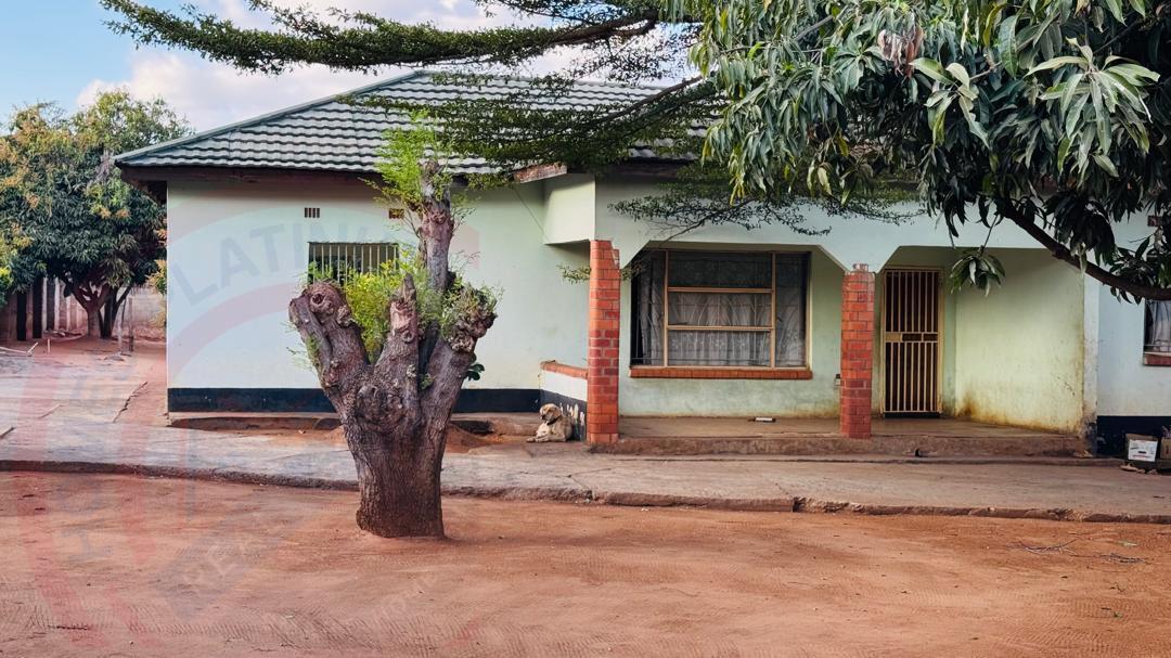 Spacious 3-bedroom house for sale in Livingstone