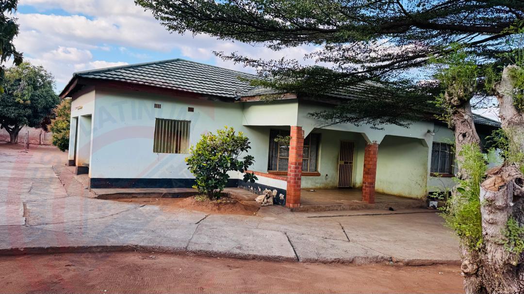 Spacious 3-bedroom house for sale in Livingstone