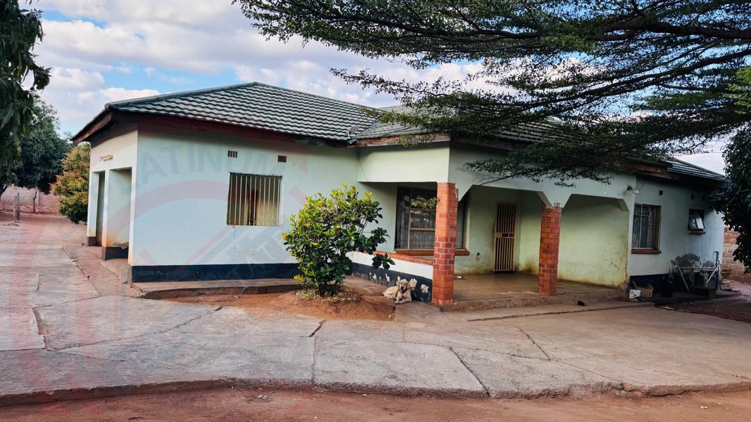 Spacious 3-bedroom house for sale in Livingstone