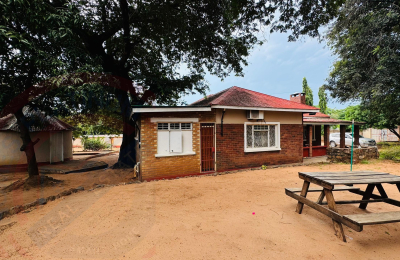 3 bedroom Townhouse for sale in Livingstone