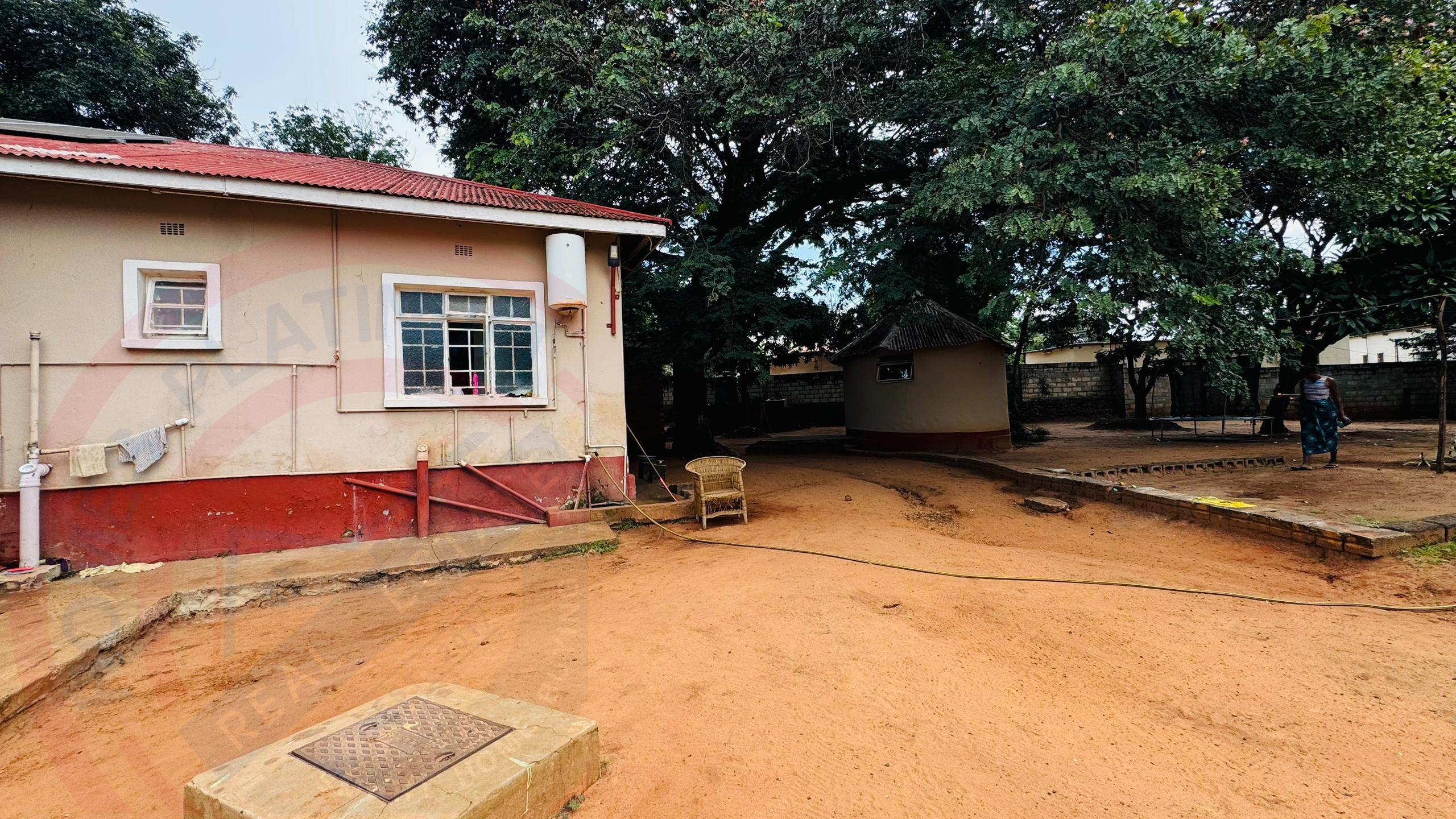 3 bedroom Townhouse for sale in Livingstone