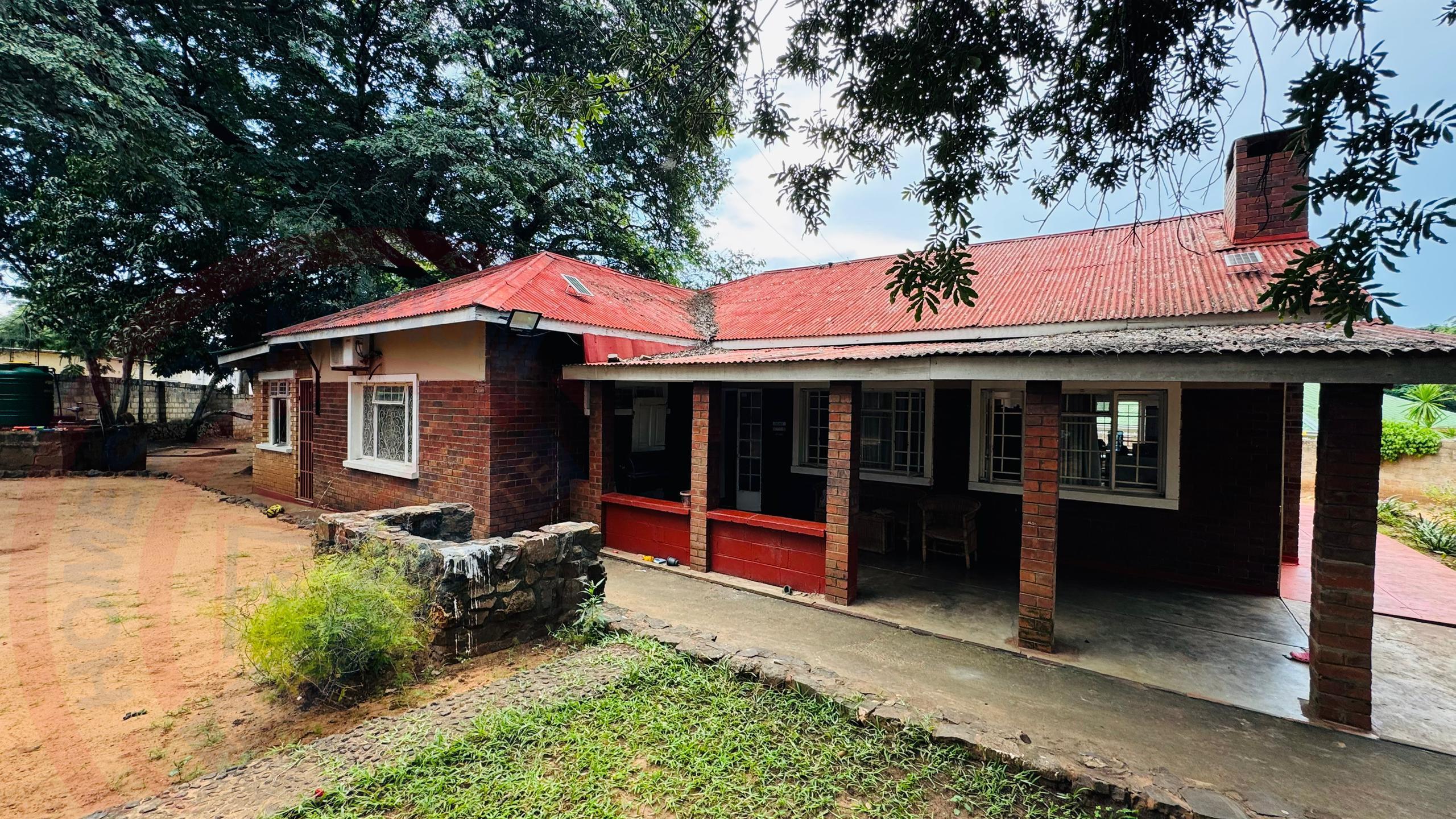 3 bedroom Townhouse for sale in Livingstone