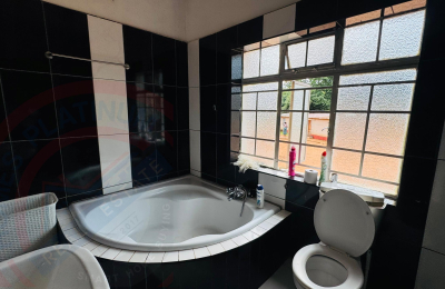 3 bedroom Townhouse for sale in Livingstone