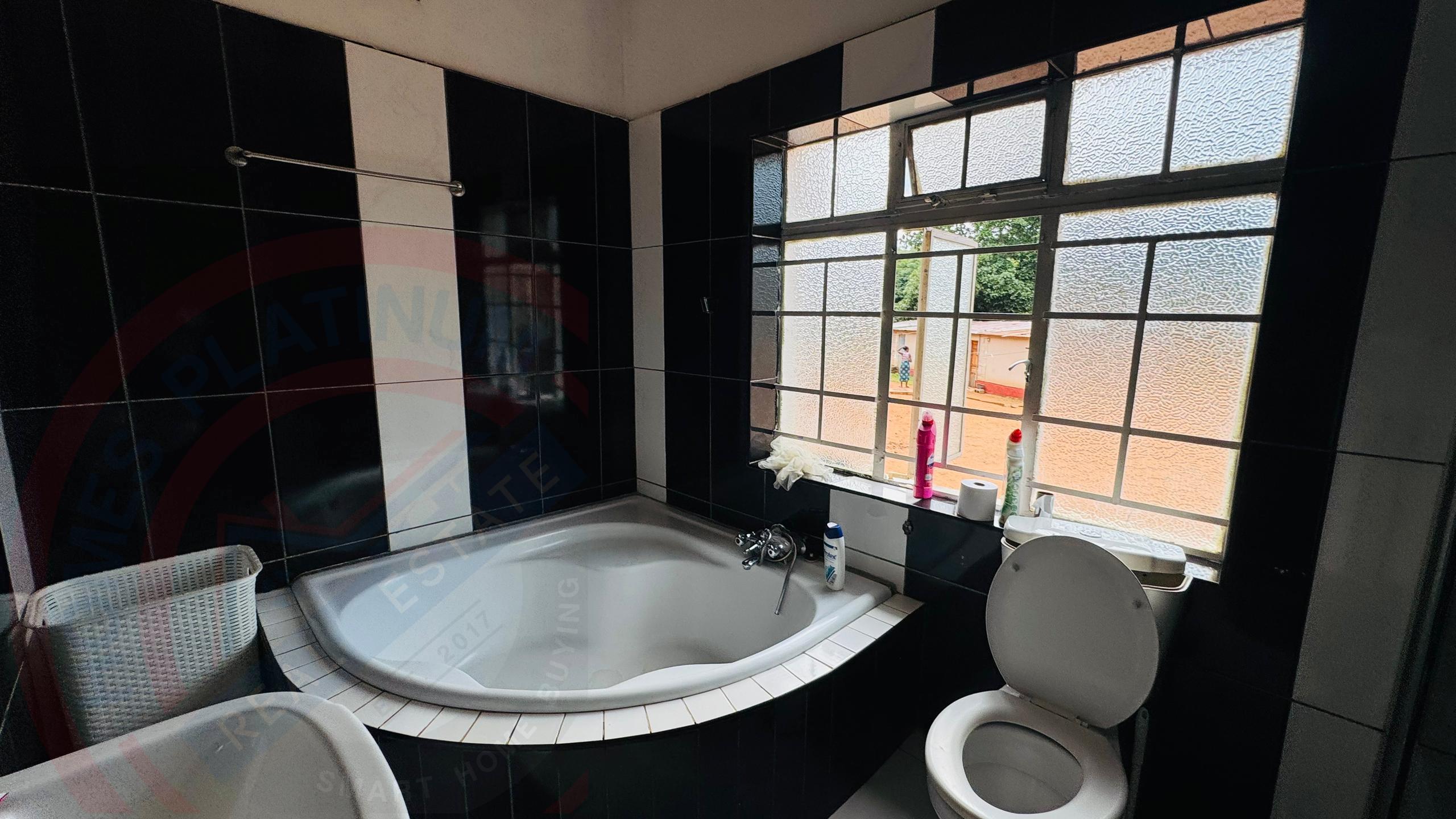 3 bedroom Townhouse for sale in Livingstone