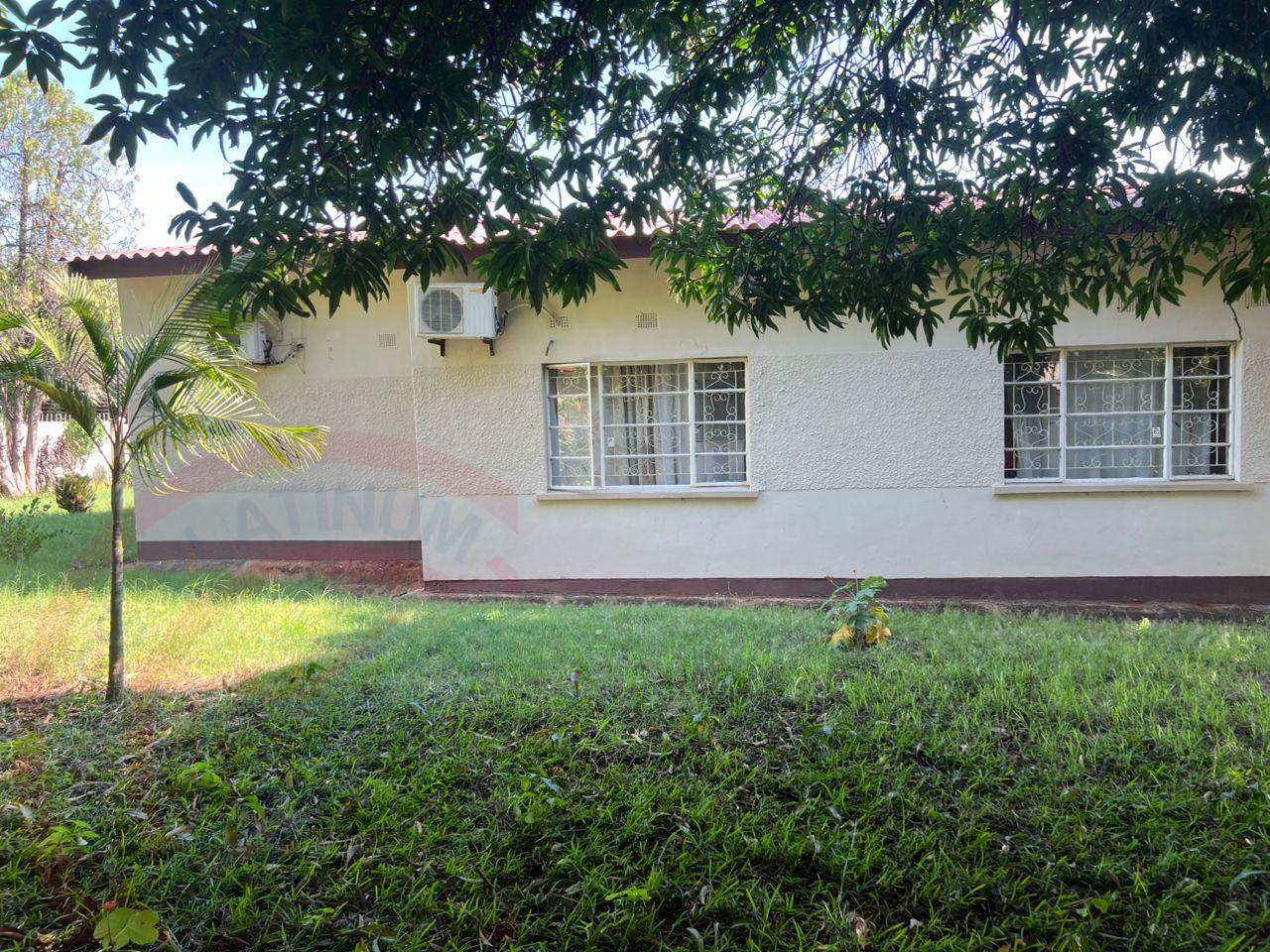 4 Bed House with En-suite in Livingstone