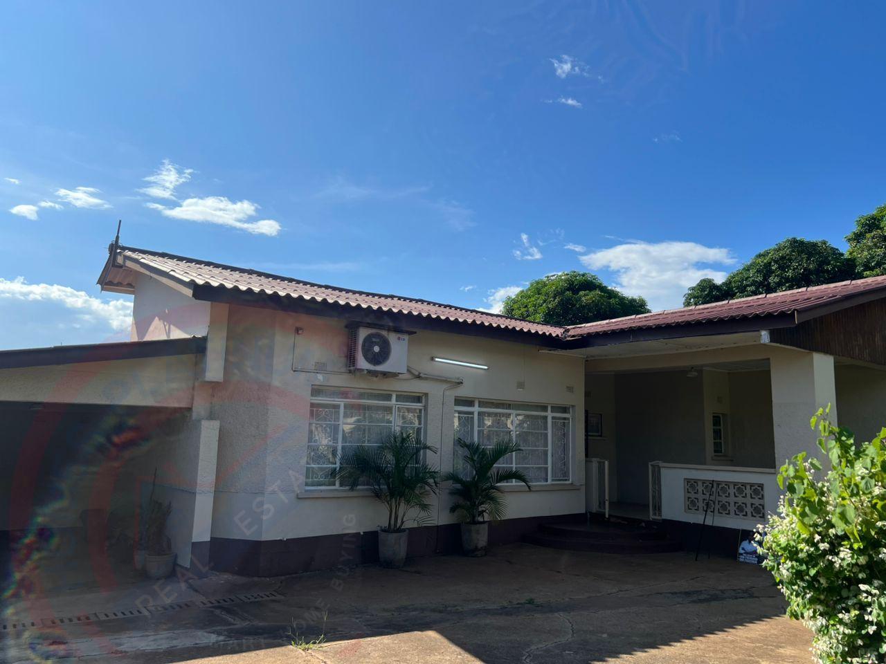 4 Bed House with En-suite in Livingstone