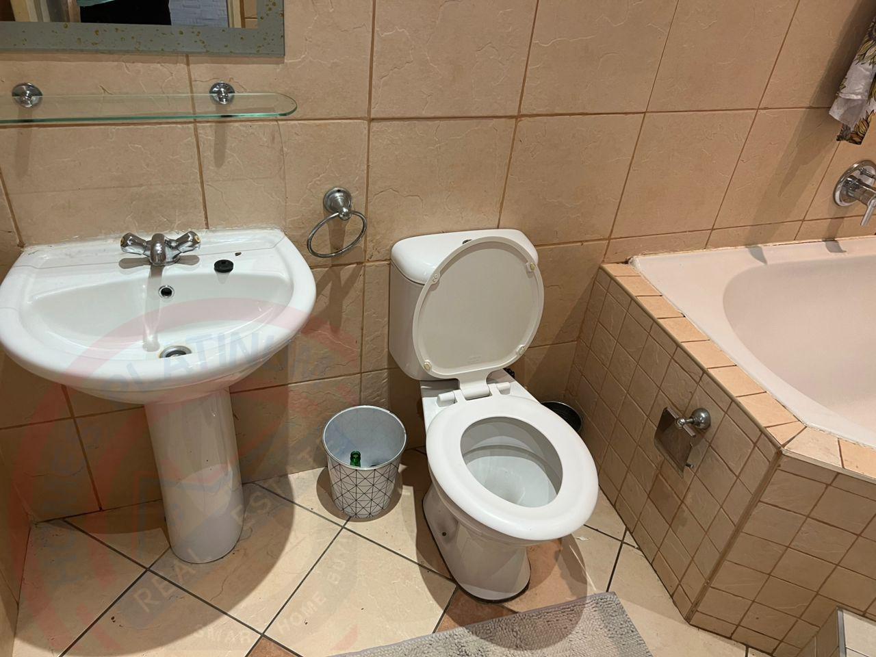 4 Bed House with En-suite in Livingstone