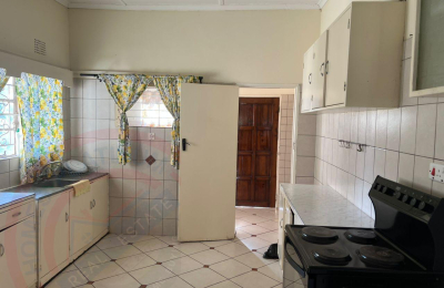 4 Bed House with En-suite for Rent in Livingstone