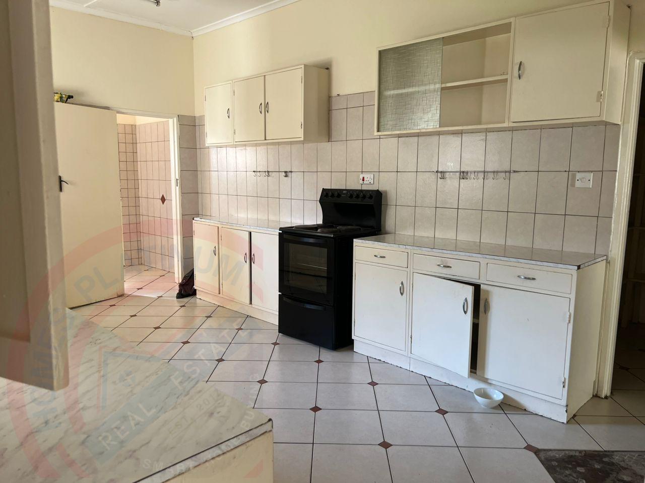 4 Bed House with En-suite in Livingstone