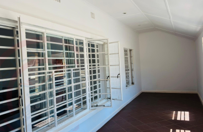 Fully Furnished 3 bedroom for Rent in livingstone